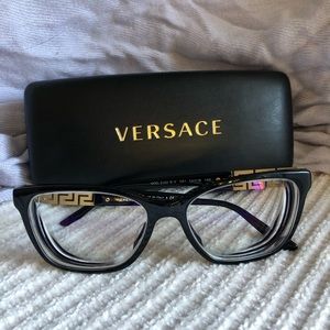 ✨Ladies Versace prescription frames✨